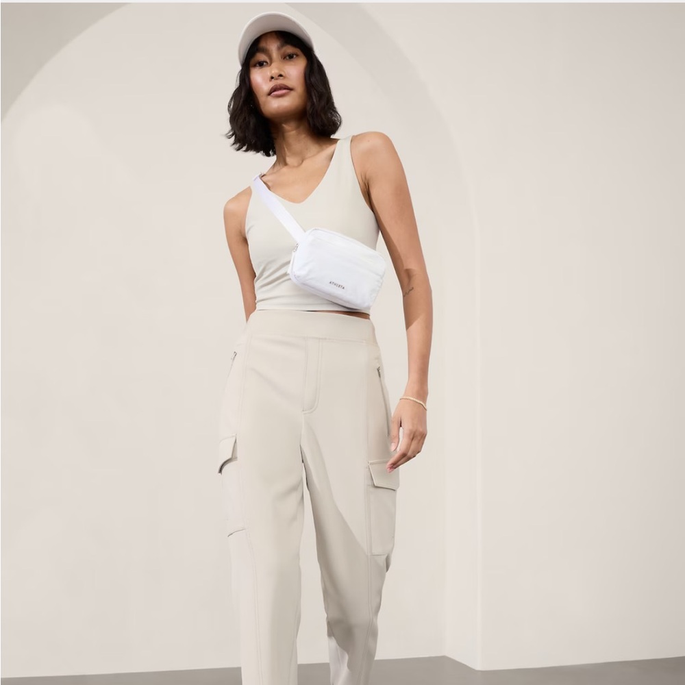 NWT Athleta Endless High Rise Cargo Pant